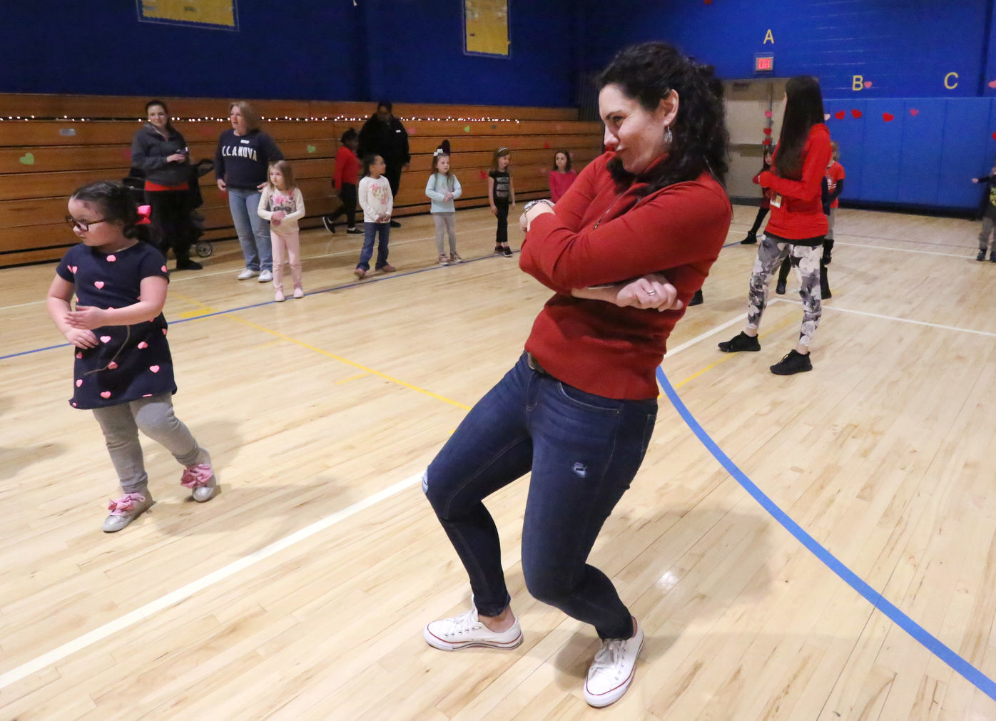 Marsh School dance and jump rope contest